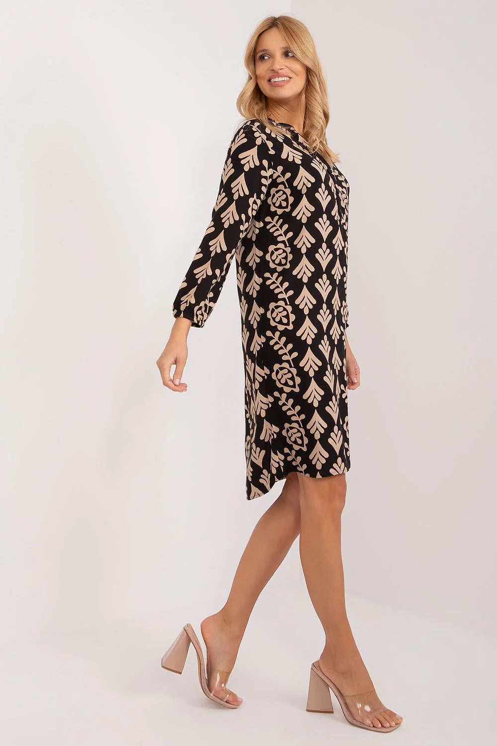 Robe de jour élégante à motifs floraux géométriques en viscose noire et beige pour femme, coupe droite, manches longues, occasion多种