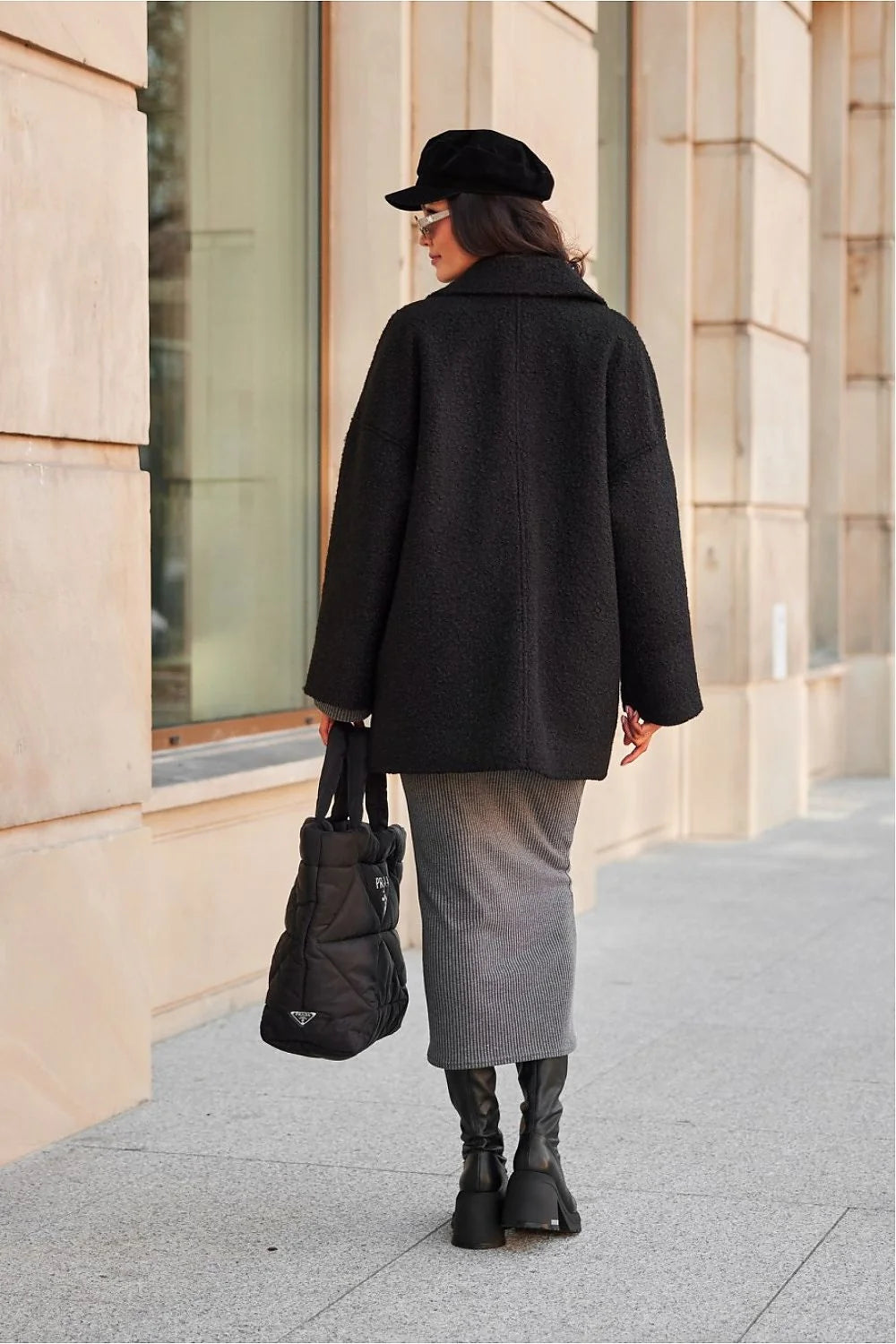 Veste Roco Fashion pour Femme en Laine Bouclée Noir Coupe Structurée Élégance Moderne Occasions Multiples