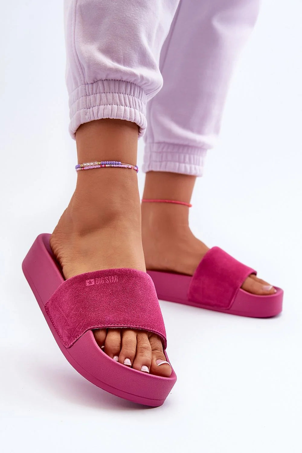 Sandales femmes style mule design moderne ouvertes suédine fuchsia semelle épaisse 4 cm confort plateforme été soirées