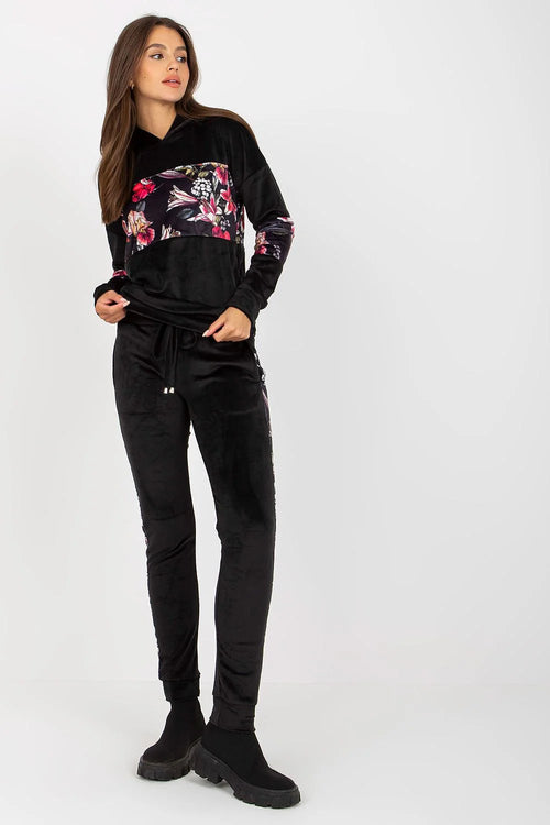 Ensemble haut velours floral noir manches longues capuche pantalon jogger ample motifs floraux style décontracté femme
