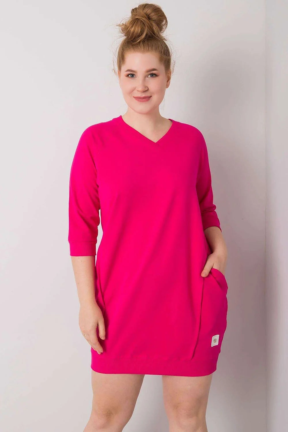 robe chemise grande taille oversize fuchsia coton élasthanne molleton manches trois quarts col V poches latérales coupe droite courte