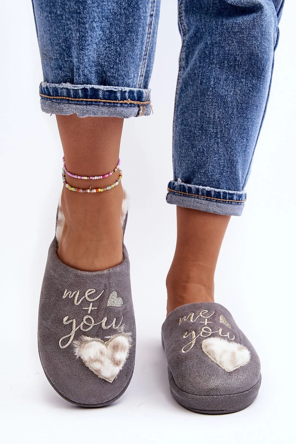 pantoufles femme mules intérieur suédine anthracite broderie dorée message me you coeur fausse fourrure bordure duveteuse semelle rembourrée antidérapante confortable