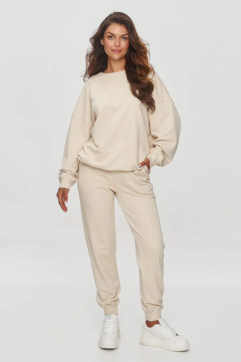 ensemble loungewear femme sweatshirt oversize pantalon jogging col rond manches ballon poignets côtelés ourlet large coton polyester beige crème