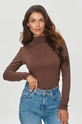 Chemisier femme Makadamia design épuré manches longues couleur chocolat profond matière stretch ajusté coupe près du corps élégant automne hiver