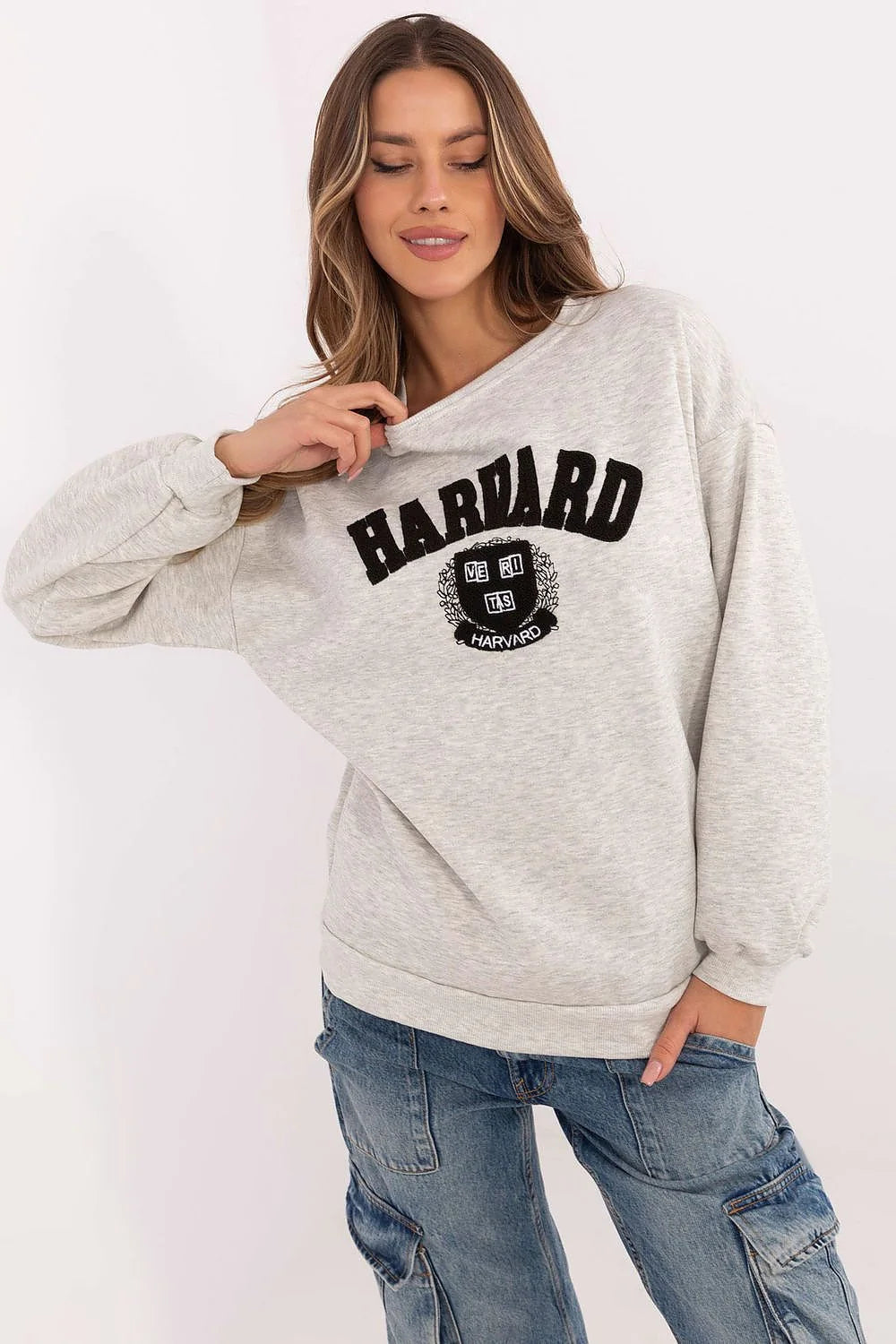 Sweatshirt femme universitaire Harvard style casual coton polyester gris clair noir manches longues écusson élastique