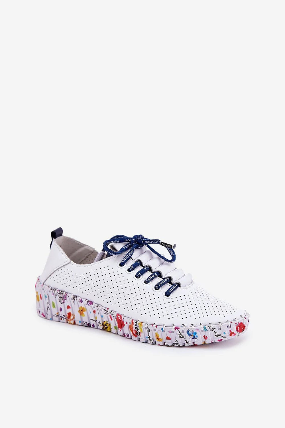Chaussures basses pour femmes perforées cuir naturel talon compensé style moderne confort quotidiien blanc bleu