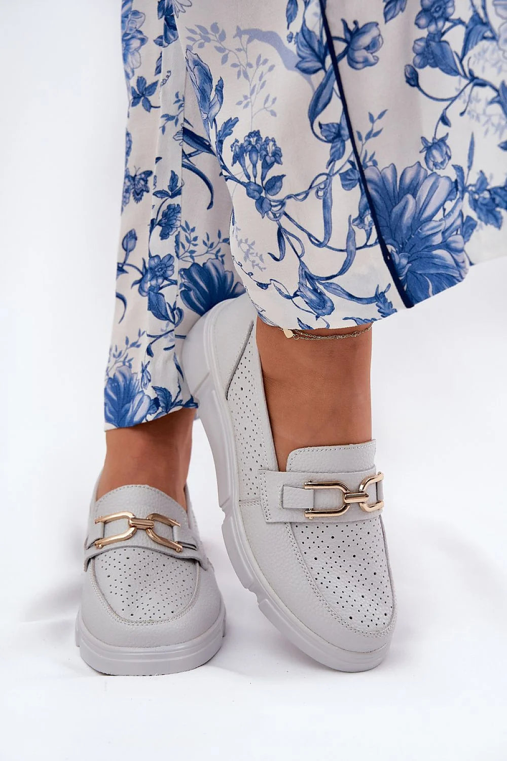 Mocassins pour femmes en cuir naturel, style moderne, confortable, occasion quotidienne, élégance, design raffiné