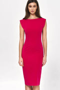 Robe fourreau ajustée fuchsia élégante sans manches encolure bateau dos V longueur genou tissu stretch lisse coutures verticales structuré chic