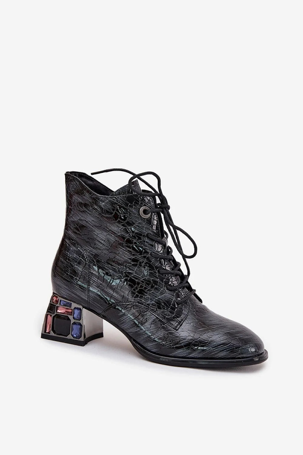 bottines femme Artiker cuir verni noir embossé effet croco lacées bout pointu talon bloc moyen incrustations pierres colorées