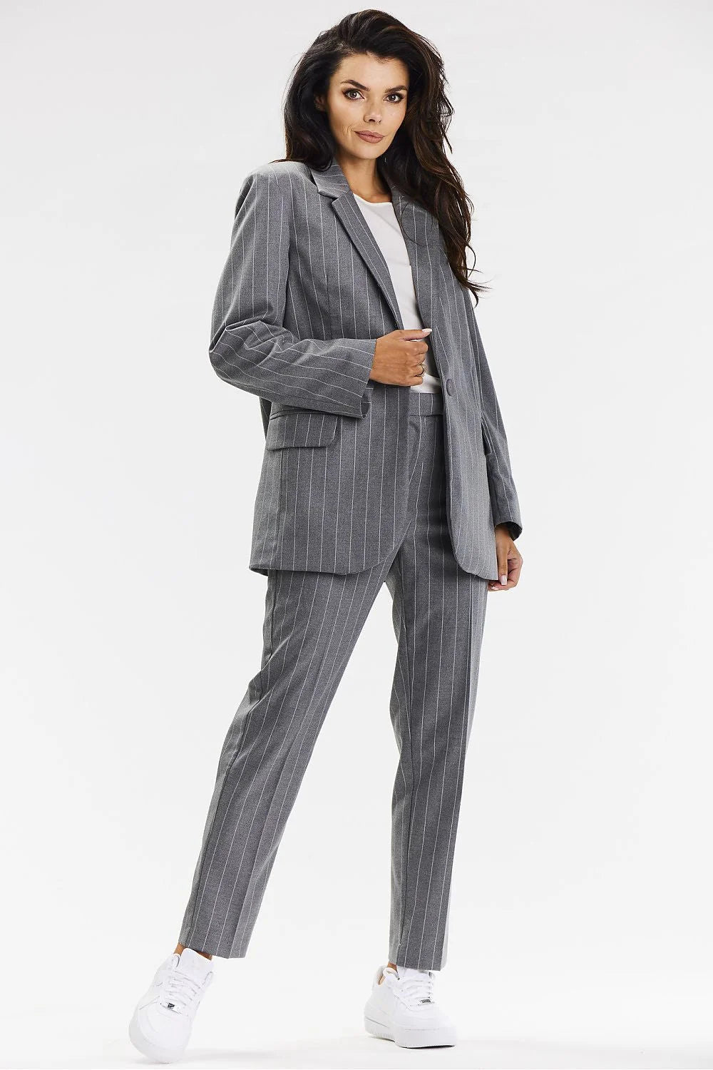 Blazer femme Awama style intemporel rayures verticales tissu polyester elastane coupe oversize manches longues boutons assortis