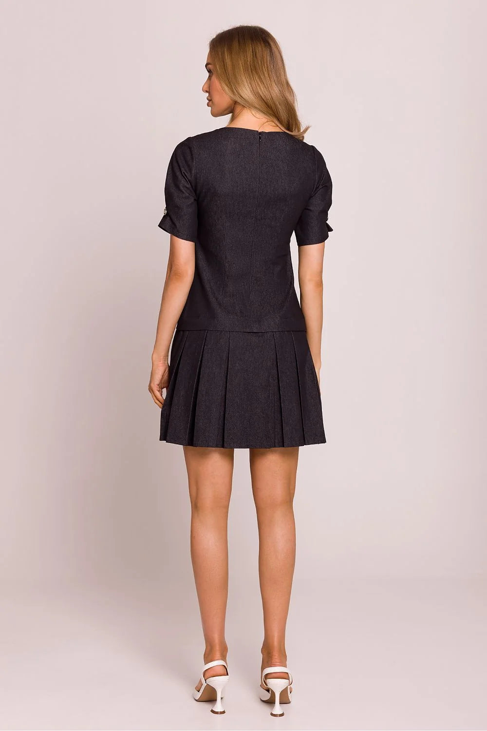 Robe élégante pour femme en coton, coupe ajustée, taille basse, plissée, manches courtes, style décontracté et sophistiqué