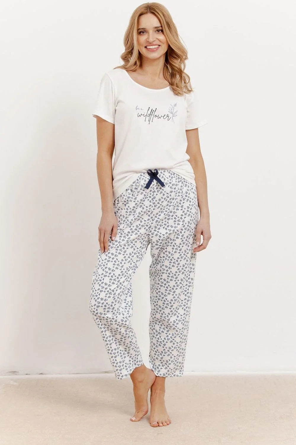 pyjama femme coton100 respirant doux confortable tshirt manchescourtes colrond inscriptionwildflower pantalonlong tailleelastique cordonnoeud imprimefloral bleugris ample cadeau emballageplastique