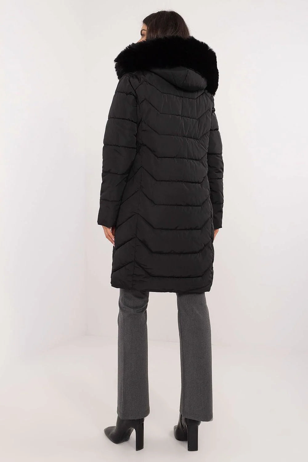 Veste pour femme longue matelassée style casual chic capuche fourrure noire NEW YORK