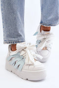 Chaussures de sport pour femmes Sneakers design moderne plateforme cuir blanc bleu clair lacets larges doré CHILL
