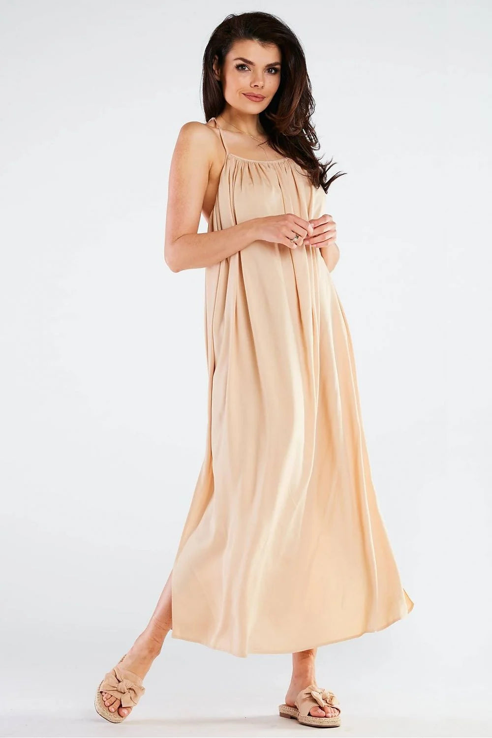 Robe de jour awama rouge vif longue fluide décolleté bateau bretelles fines matière légère