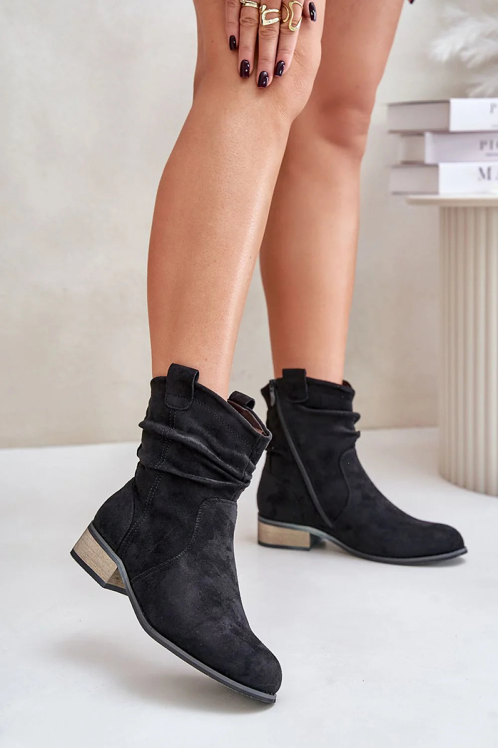 Bottines pour femmes en suédine écologique, design moderne, style bohème, talon carré, doublure synthétique, automne/hiver