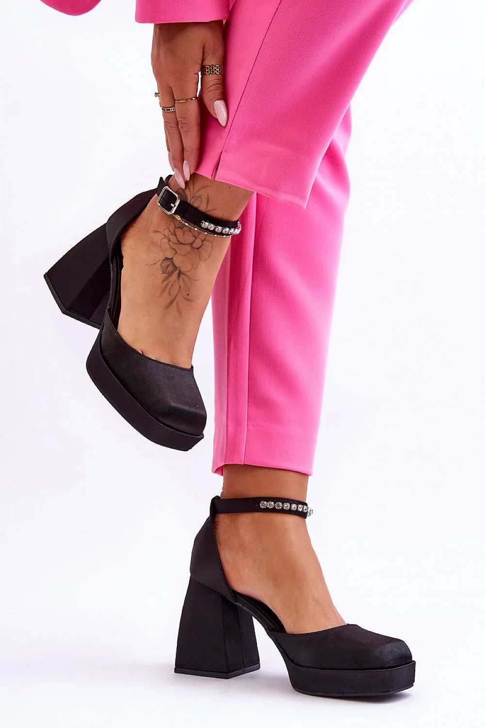 escarpins femme noir satinés plateforme talon haut bloc stable bride cheville boucle strass étincelants semelle intérieure cuir artificiel confortable élégant