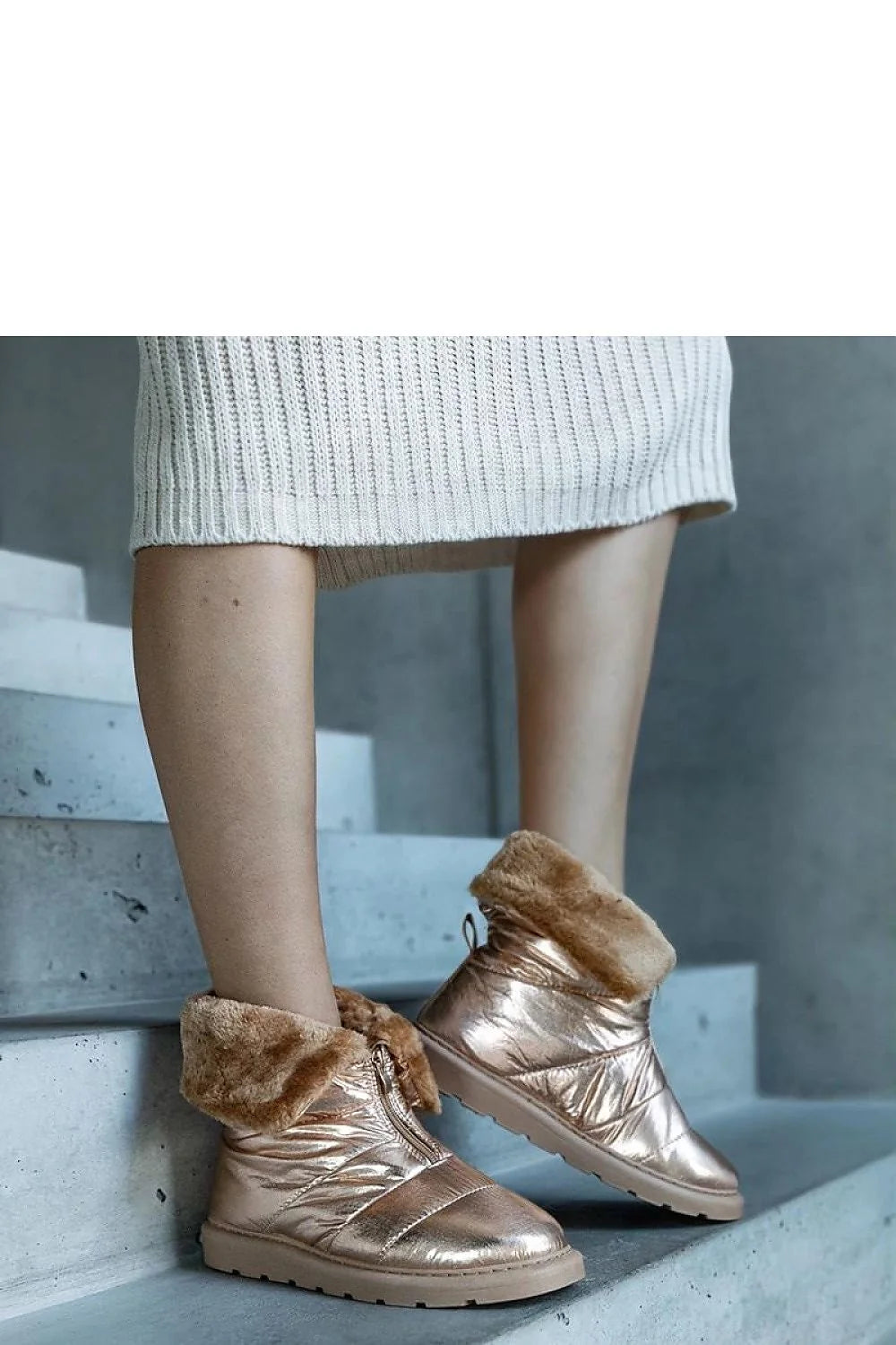 Bottines pour femmes modernes élégantes métalliques couleur or rose doublure fourrure synthétique fermeture éclair anti-glisse