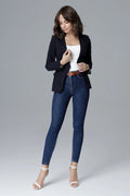 Blazer femme noir chic ajusté en tissu élégant pour un style moderne et décontracté