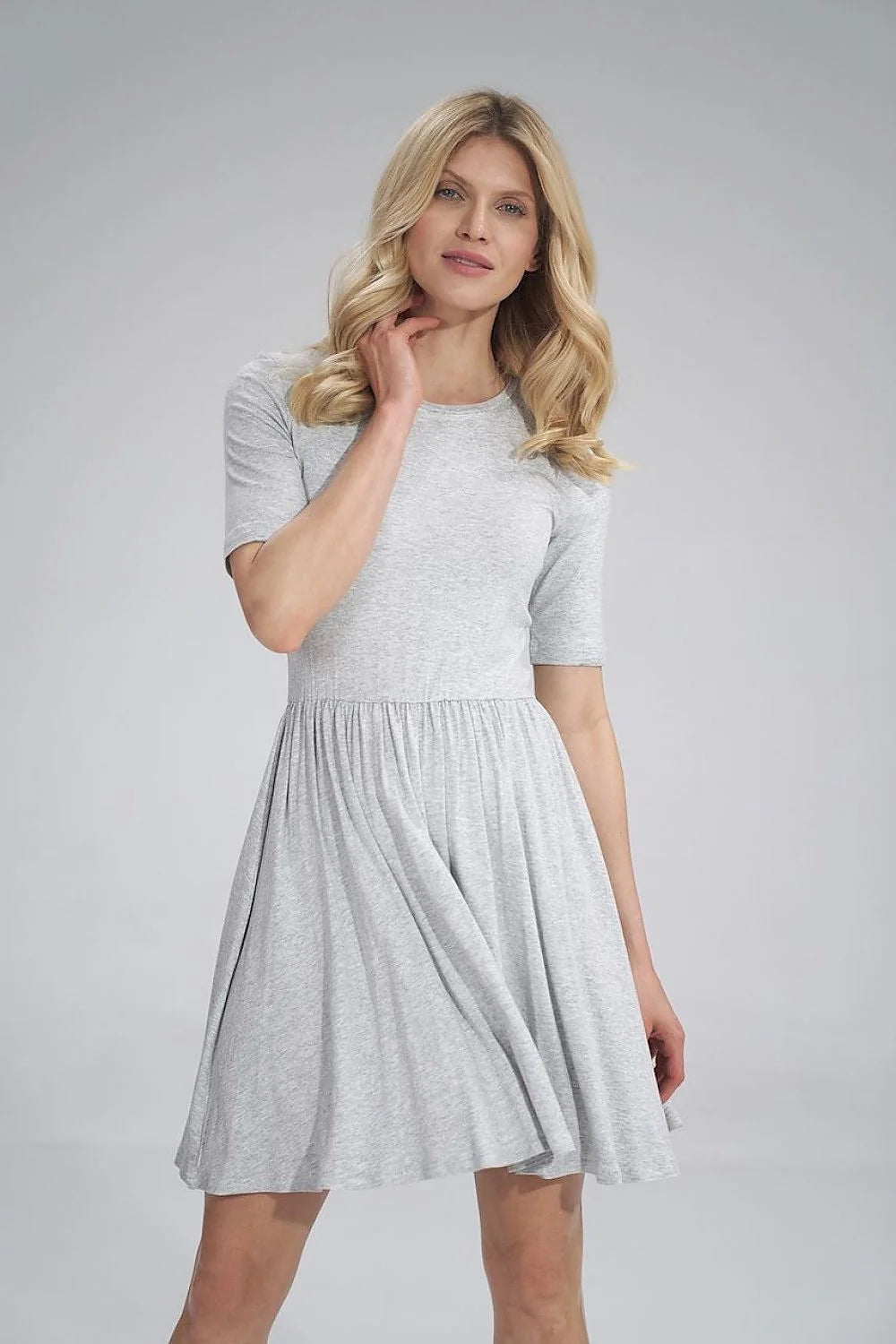 Robe grise coton casual chic manches courtes jupe évasée style décontracté mode féminine