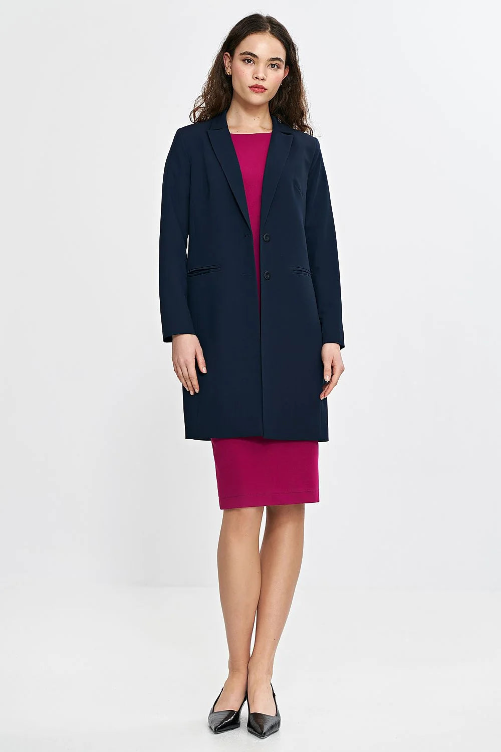 Veste élégante pour femme coupe droite longueur genou bleu marine laine polyester manches longues épaulettes double bouton