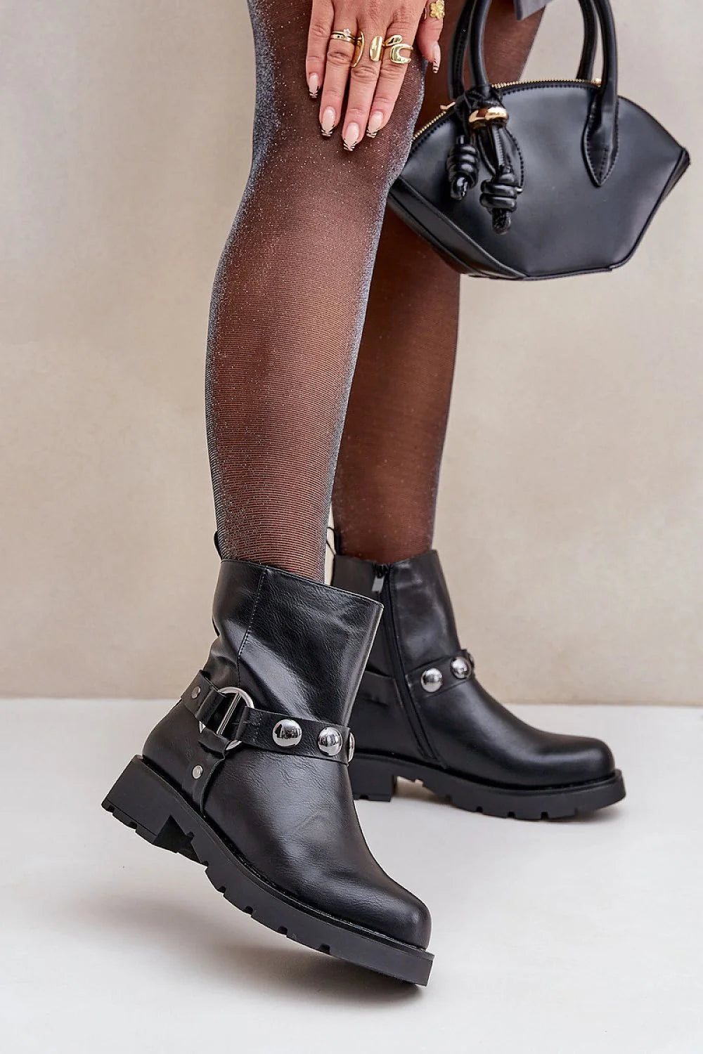 Bottes élégantes pour femmes en cuir artificiel style biker noir talon plat hauteur mi-mollet fermure éclair confortable mode urbain