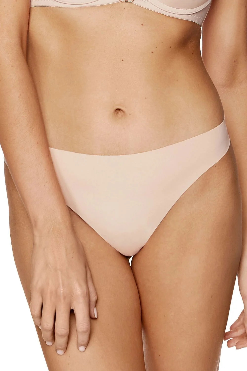pack trois strings sans couture taille basse bikini échancré noir beige blanc tissu extensible invisible confort coton