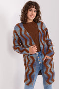 cardigan femme long maille douce pelucheuse mohair chevrons zigzag cognac bleu oversize midi cuisses manches longues poches plaquées