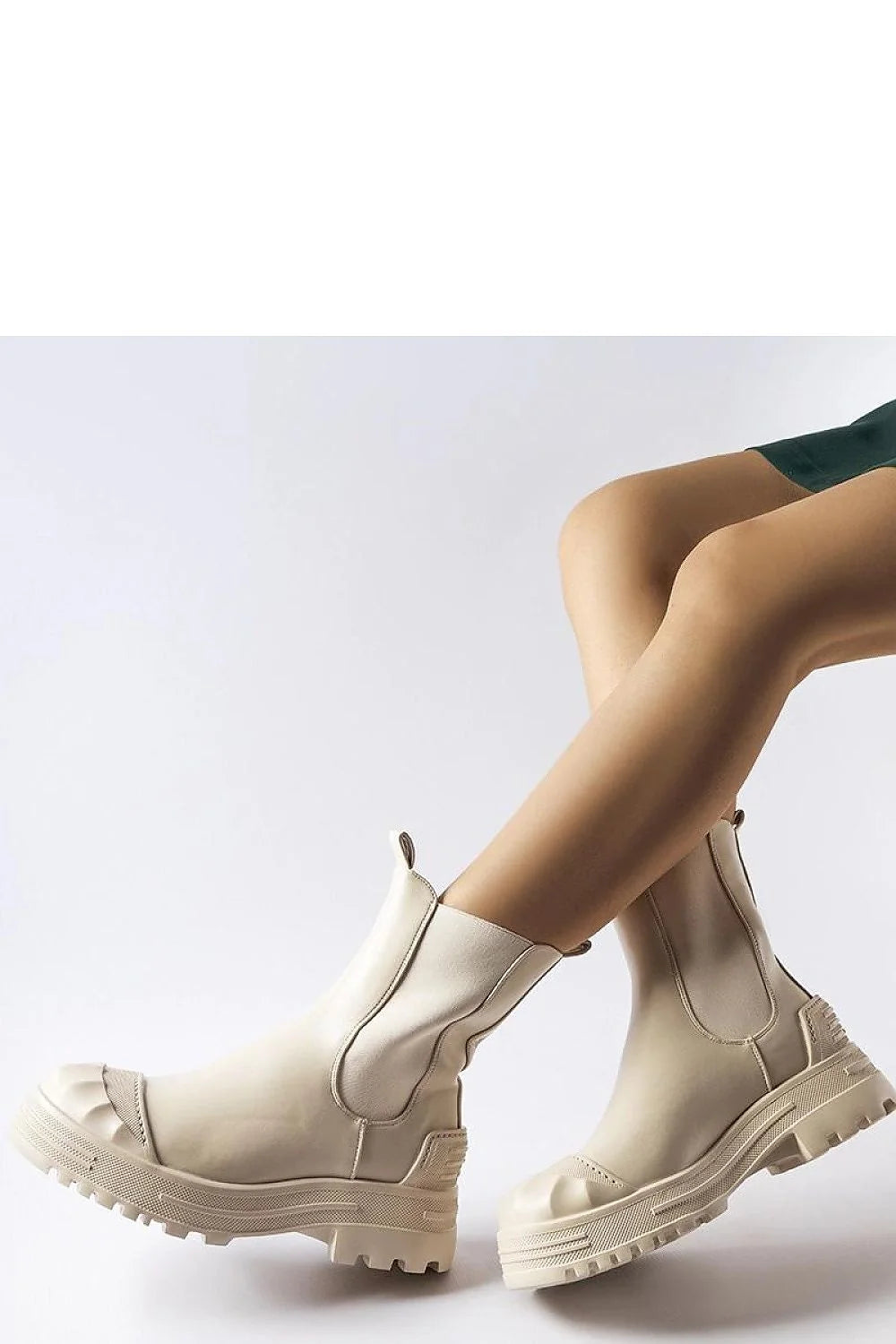 Bottes Chelsea pour femme en caoutchouc beige clair, design moderne, semelle crantée, confort et style