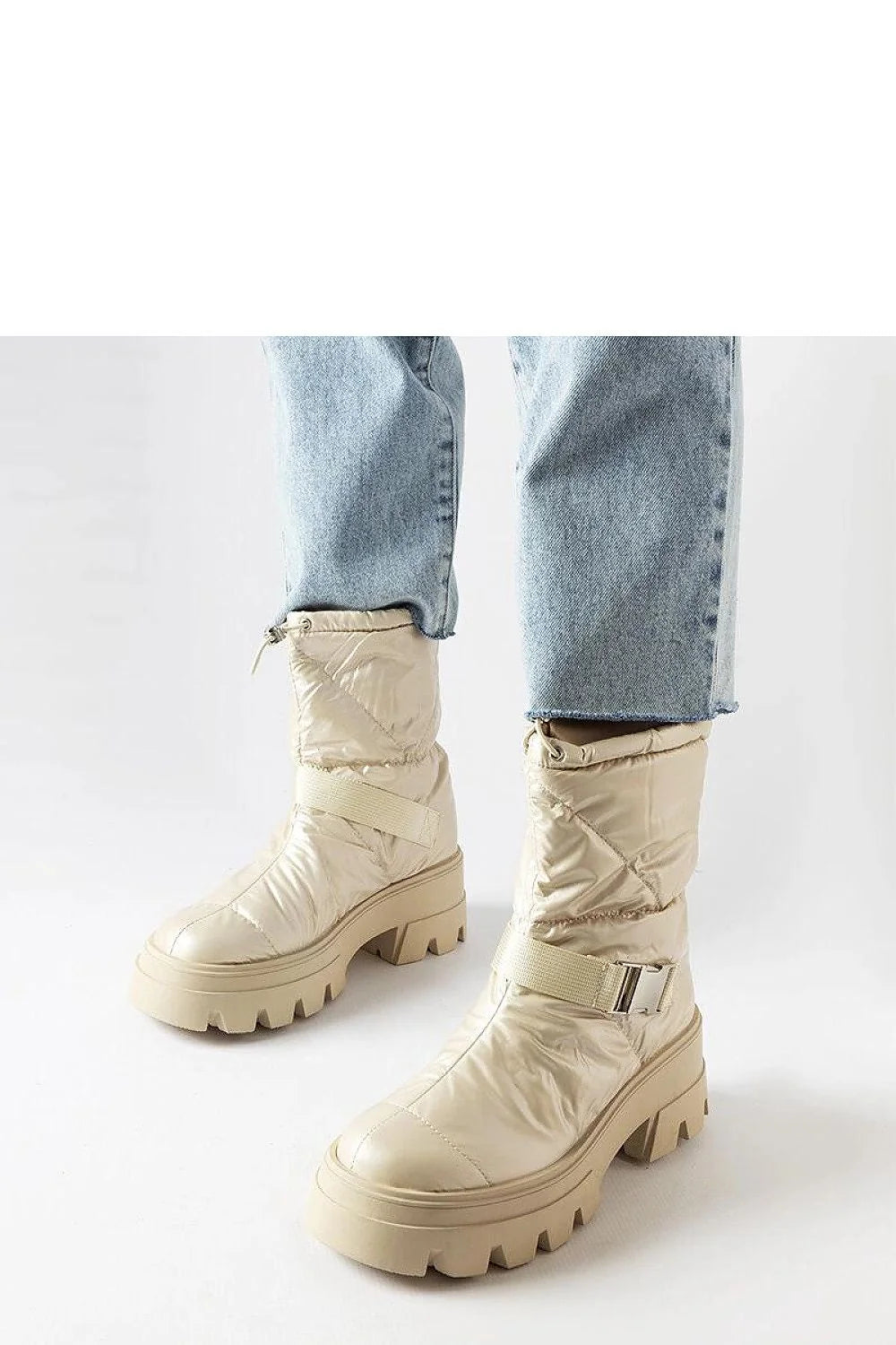 Bottes hiver femmes mode urbain style casual matelassées beige waterproof confortables crampons semelle épaisse