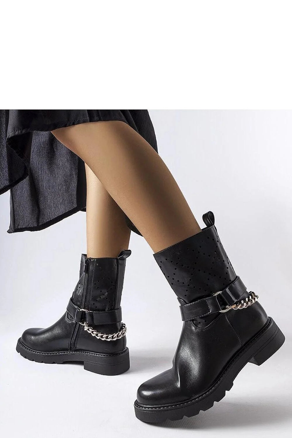 Bottes women modern audacieux design cuir noir ajusté cheville chaîne métallique fermeture éclair confort