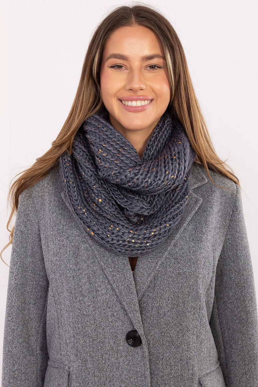 snood écharpe tube grosse maille tricotée double tour volumineuse cocooning hivernal anthracite texturé fils dorés scintillants polyester durable confortable