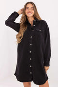 robe chemise denim Sublevel coupe droite oversize courte boutonnée manches longues col classique poches poitrine rabat boutons argentés apparentes coton