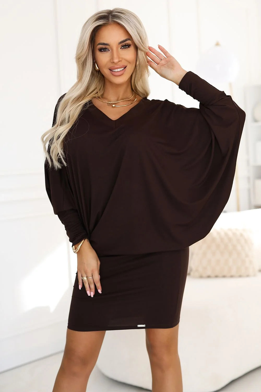 robe soirée courte tunique manches chauvesouris oversize drapé décolleté V profond brun chocolat maille jersey extensible