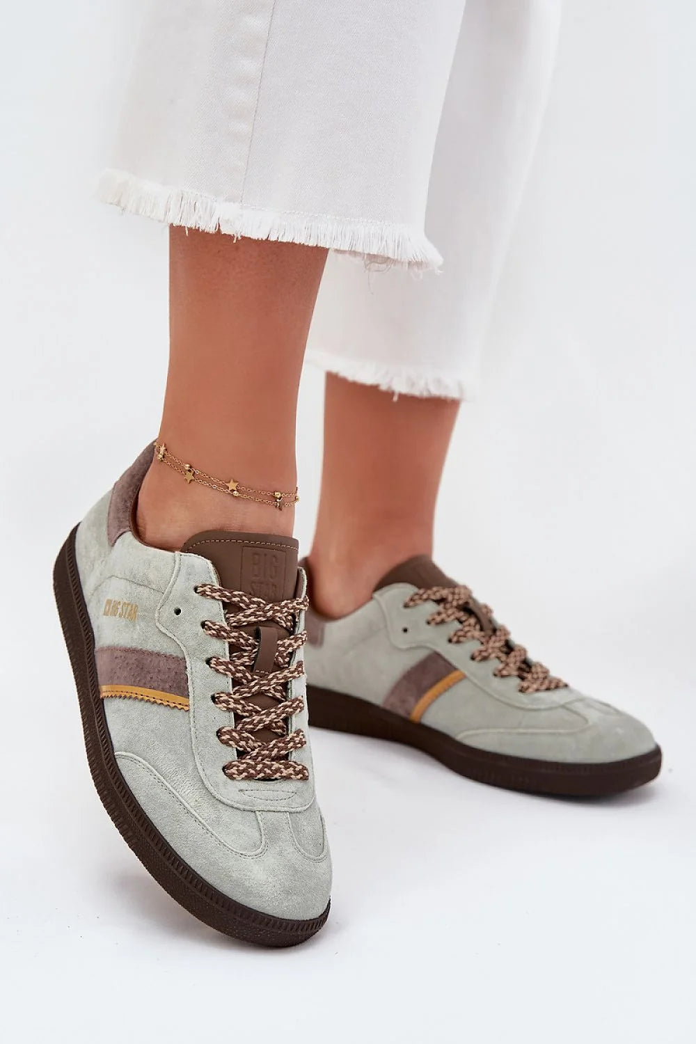 baskets basses femme Big Star daim suédé naturel confort exceptionnel semelle intérieure HI POLY SYSTEM recyclée respirante amortissante durable résistante