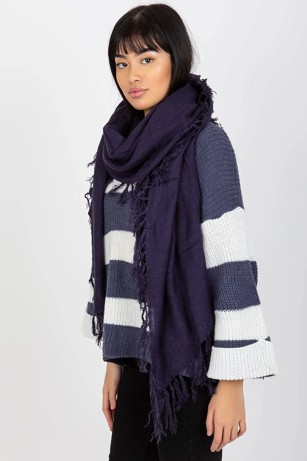 écharpe femme acrylique longue franges anthracite gris grand format enveloppante texturée douce chaude légère volumineuse bohème