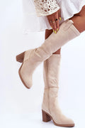 Bottes à talons Step in style en suédine écologique beige clair, style cowboy, motifs brodés, tige mi-mollet, talon bloc 8.5 cm, fermeture glissante latérale, confortable, durabilité, polyvalence