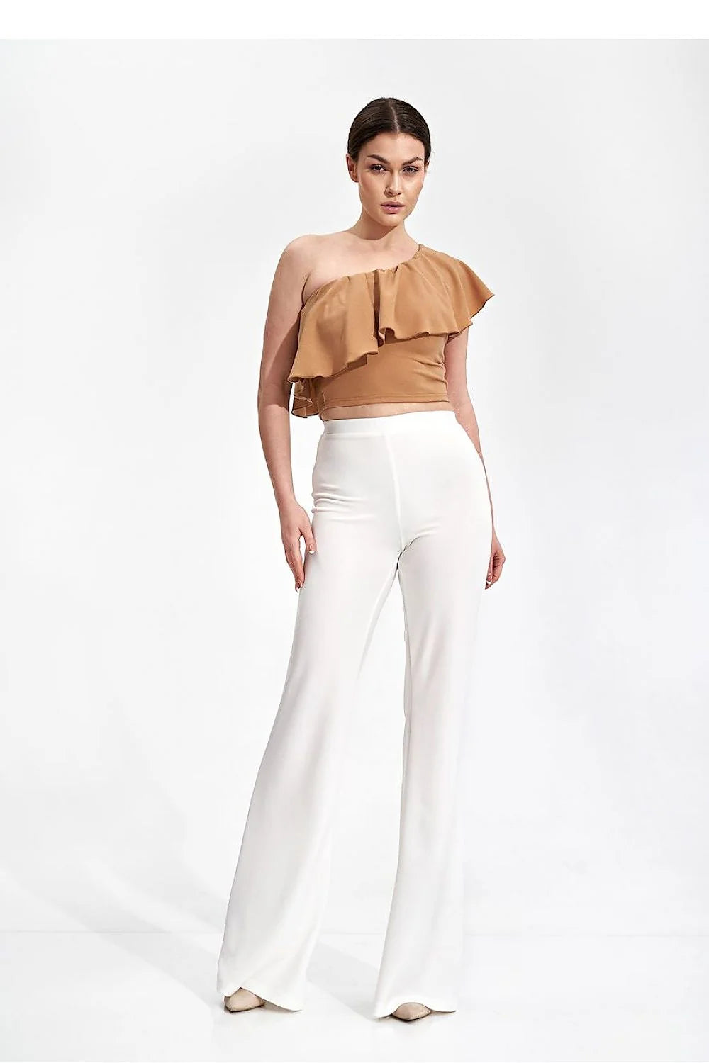 Chemisier asymétrique avec volant sur l'épaule, beige camel, polyester élasthanne, taille ajustable, pour femme élégante