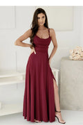 robe longue élégante bordeaux satinée décolleté V bretelles fines cintrée jupe évasée fente latérale haute fermeture zippée glamour
