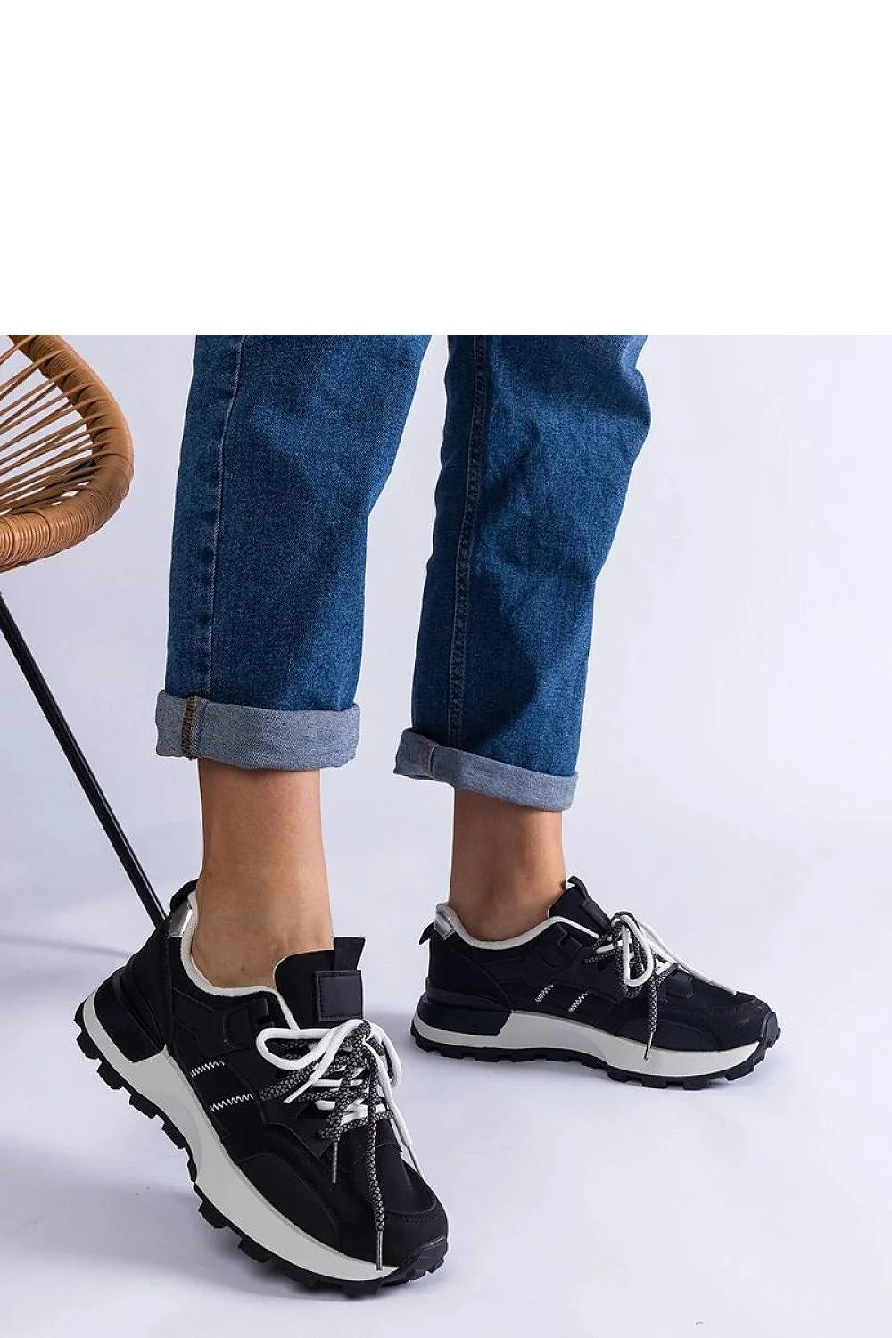 Baskets Solea pour femmes, style athlétique urbain, cuir écologique, fermeture à lacets, confortable et durable
