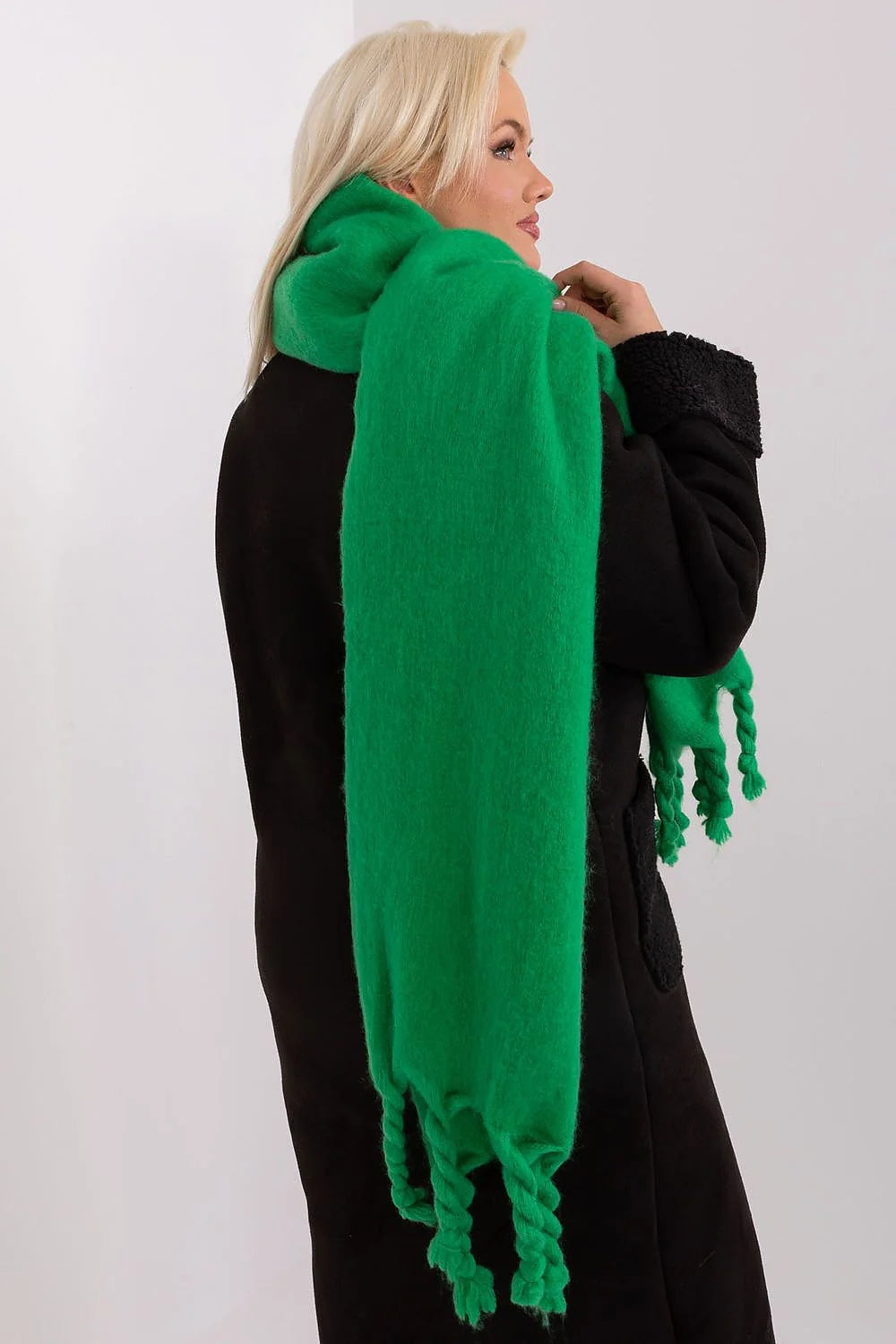 Châle en laine douillette vert vif franges tressées pour femme automne hiver élégance mode accessoire