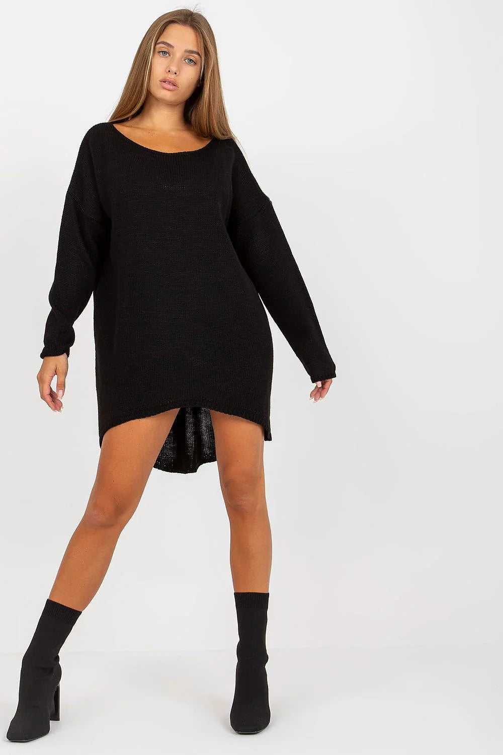 Pull-over féminin épuré rose pâle longue manches longues coupe ample style casual chic femme
