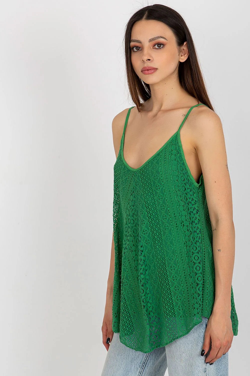 Débardeur féminin en dentelle vert vif motifs géométriques et floraux spaghetti straps V-neckline coupe ample summers tank top