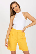 Haut sans manches col montant et short jaune vif tissu coton élasthanne mode femme occasion décontractée été