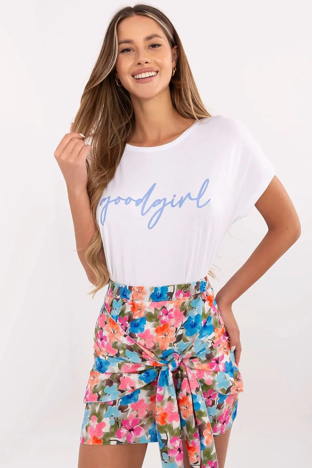 T-shirt Sublevel goodgirl casual femme manches courtes col rond ajusté blanc bleu floral été
