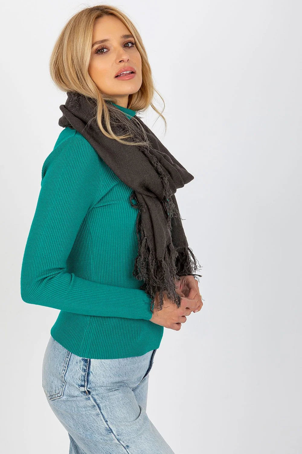 écharpe femme acrylique longue franges anthracite gris grand format enveloppante texturée douce chaude légère volumineuse bohème