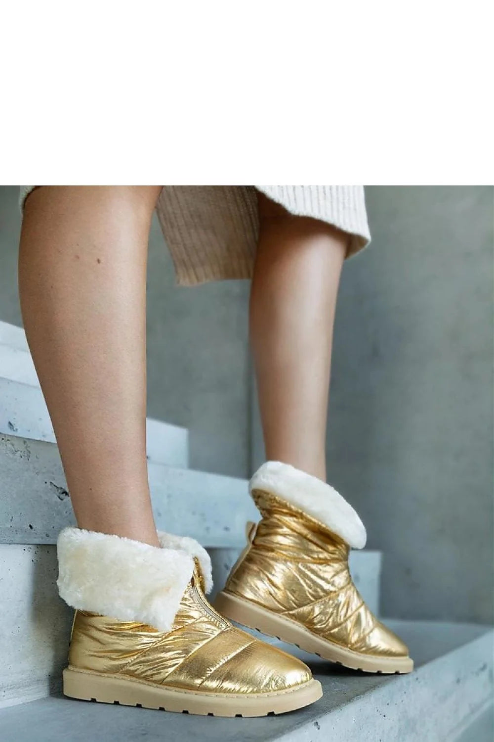 Bottes neige dorées femmes similicuir moderne confort fourrure synthétique fermeture éclair hiver tendance élégante