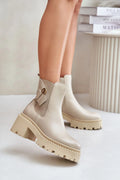 Bottes Chelsea cuir naturel style moderne épuré talon carré boucle métal doré femme confortable casual-chic