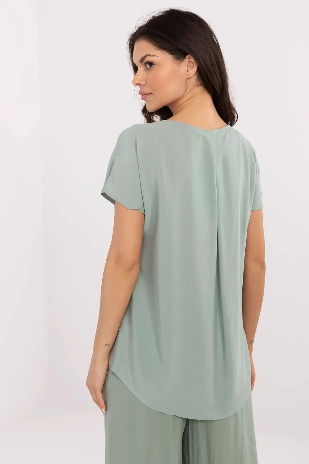 ensemble Sublevel chemisier pantalon assorti viscose douce vert sauge décontracté col V manches courtes fluide coupe ample taille élastique