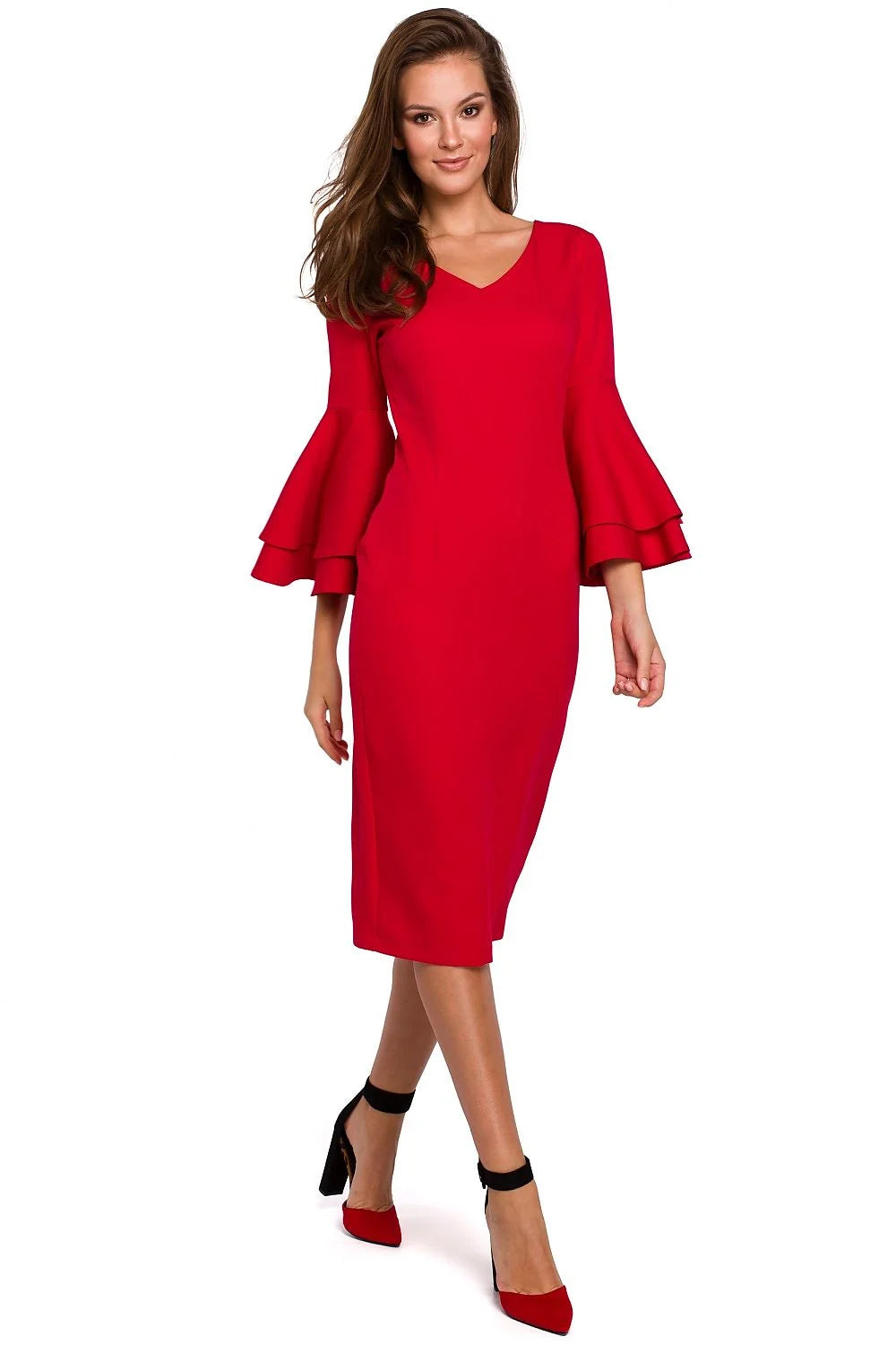 robe cocktail noire midi fourreau ajustée silhouette cintrée manches cloche volants doubles col V tissu coton polyester éclair dissimulé